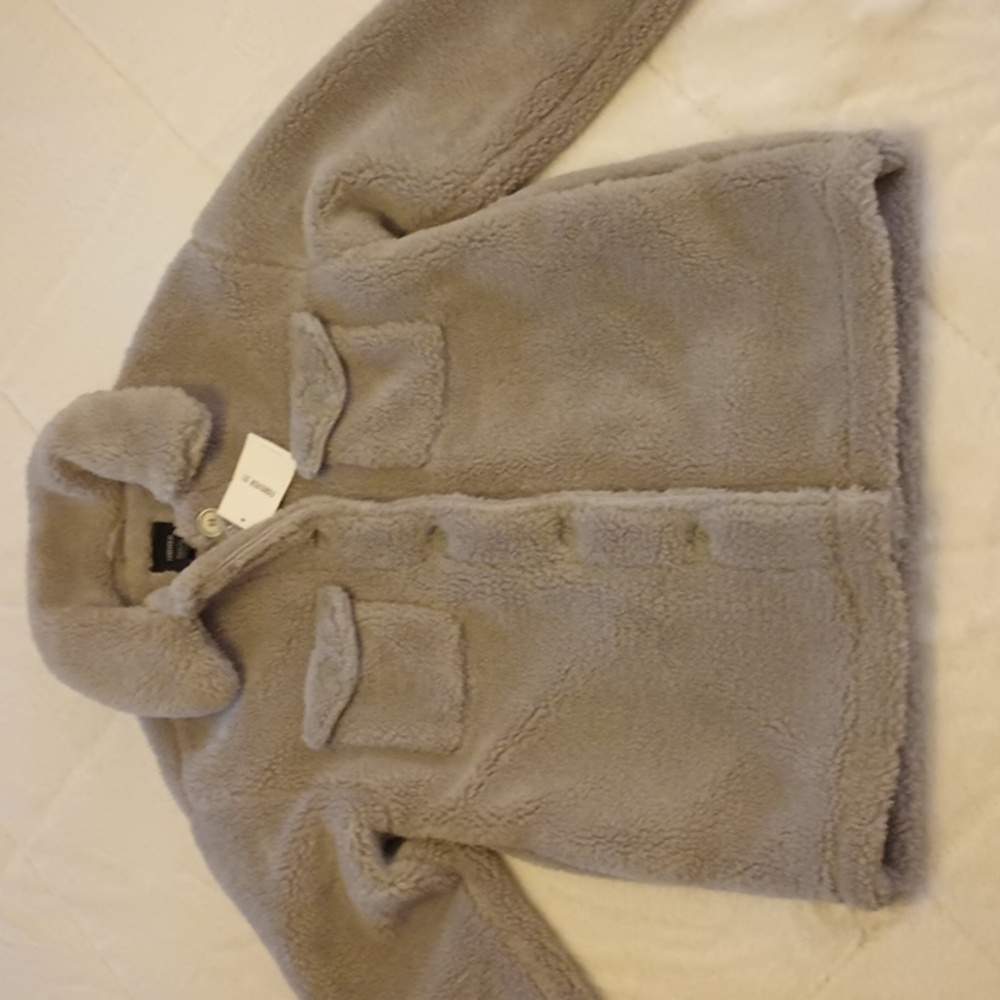 NWT Forever 21 gray faux shearling coat size medium.